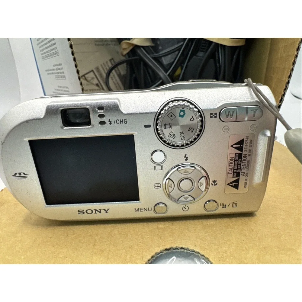 Sony Cybershot DSC-P150 7.2MP Digital Camera w/ Oem Charger Tested